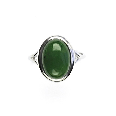 Stříbrný prsten, přírodní nefrit, 14 x 10 mm, T 1454