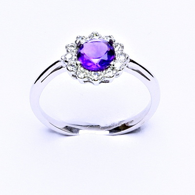 Stříbrný prsten, přírodní ametyst tmavý, čiré zirkony, T 1495