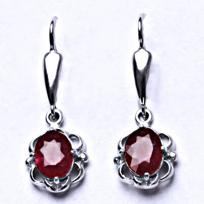 Stříbrné náušnice,přírodní rubín,náušnice na patent, NK 1140/20
