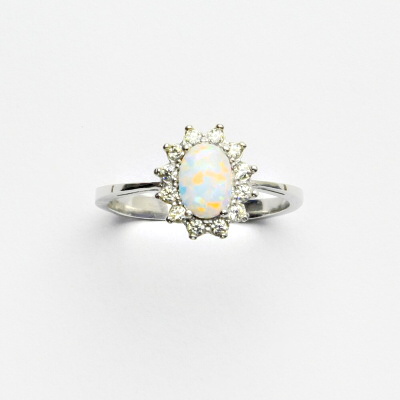 Stříbrný prsten Kate, bílý syntetický opál, čiré zirkony, T 1480