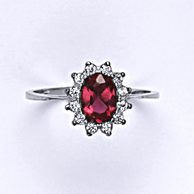 Stříbrný prsten Kate, zirkon rubín, čiré zirkony, T 1480
