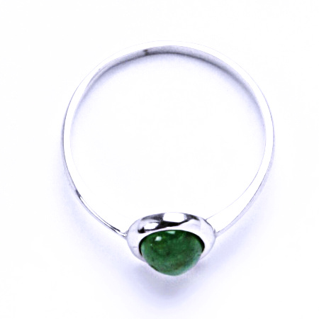 Stříbrný prsten, přírodní smaragd A-, 8x6 mm, T 1355