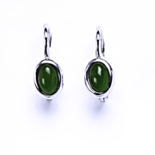 Přírodní nefrit, náušnice stříbrné na patent  6x4 mm, NK 1353