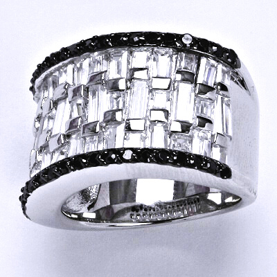 Stříbrný prsten, prsten ze stříbra, syntetický čirý a černý zirkon, váha 13,7 g, vel.56,5