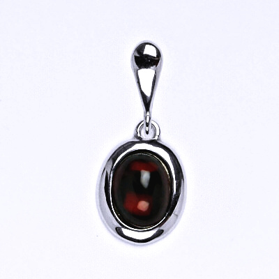 Stříbrný přívěsek,přírodní kámen granát 8 x 6 mm, P 1355 (1475)
