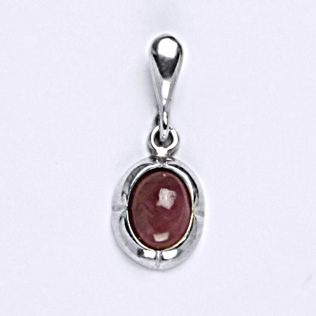 Stříbrný přívěsek, přírodní rubín , 6x8 mm, P 1374
