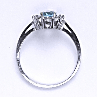 Stříbrný prsten Kate, přírodní topaz sky, čiré zirkony, T 1480