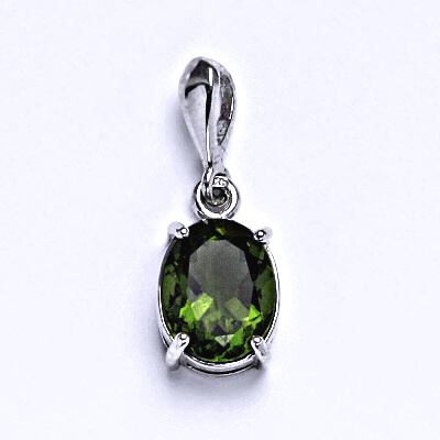 Stříbrný přívěsek s přírodním vltavínem 10 x 8 mm, P 1242