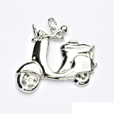 Stříbrný přívěsek, moped, přívěšek ze stříbra, stříbro, P 356