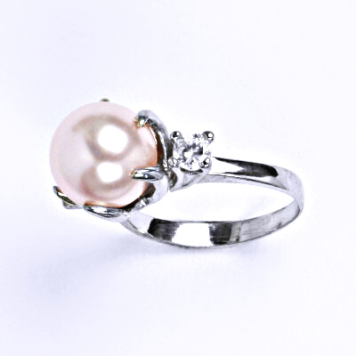 Stříbrný prsten se Swarovski perlou rosaline, T 1190