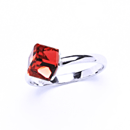 T 1230 stříbrný prsten s krystalem Swarovski (Paparadscha 6x6 mm)