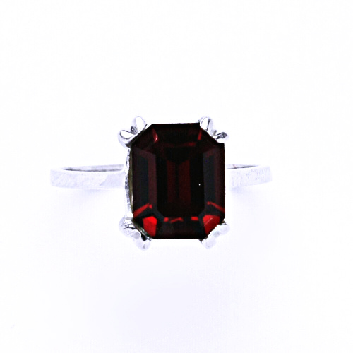 Stříbrný prsten se Swarovski krystalem siam T 1201