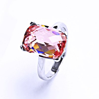 Stříbrný prsten s krystalem Swarovski Light rose, T 1283