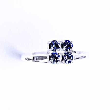 Stříbrný prsten s krystaly Swarovski Light Saphire, T 1324