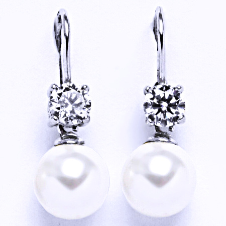Stříbrné naušnice se Swarovski perlou 10 mm a zirkonem VE 221