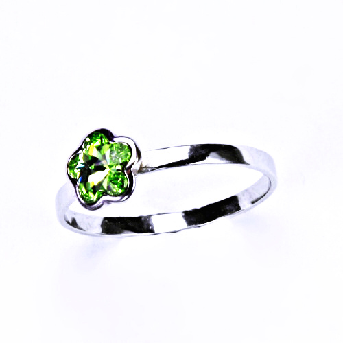 Stříbrný prsten s krystalem Swarovski (Peridot 6 mm)T 1297