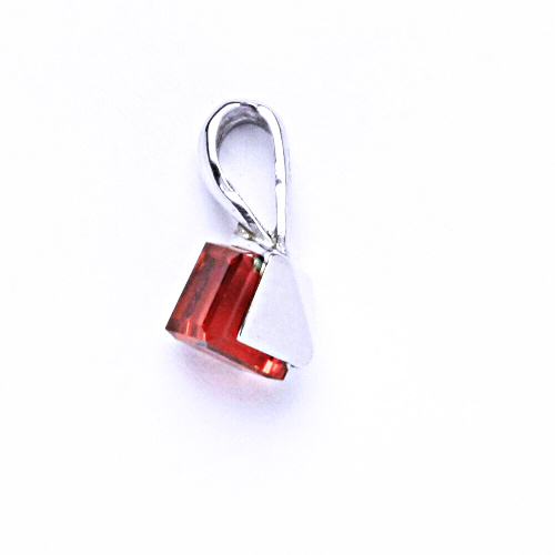 Stříbrný přívěšek s krystalem Swarovski (Padparadscha 6x6 mm)P 1230