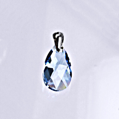 Stříbrný přívěšek s krystalem Swarovski akvamarín, slza P 1302