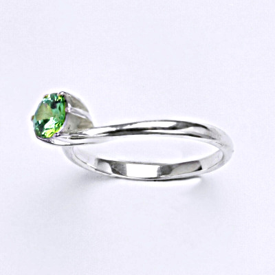 Stříbrný prsten se zirkonem emerald, zásnubní prsten ze stříbra T 1059