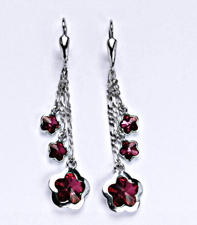 Náušnice stříbrné s krystaly Swarovski fuchsia, kytičky na řetízku, NK 1297/3/20