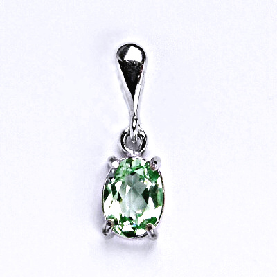 Stříbrný přívěsek se syntetickým zirkonem peridot 8x6 mm, P 1245