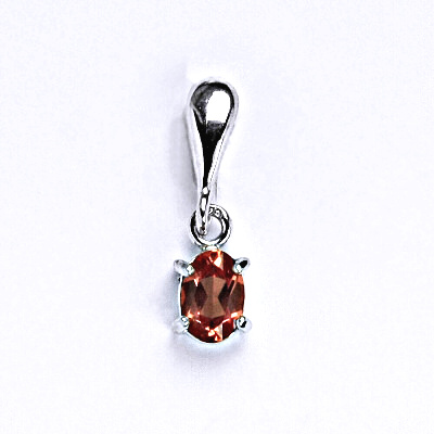 Stříbrný přívěsek se syntetickým oranžovým zirkonem 6x4 mm, P 1247/22