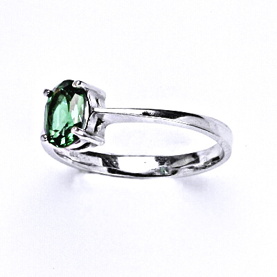 Stříbrný prsten se syntetickým zirkonem emerald 7x5 mm, T 1246