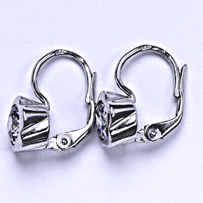 Elegantní stříbrné náušnice se syntetickým lavenderem, kytička NK 1271 