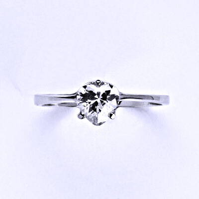 Stříbrný prsten s čirým zirkonem, srdce stříbrný prstýnek T 1362 (T 1445)